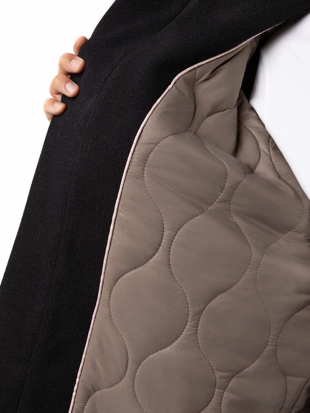 Бомбер Dryg утепленный черный