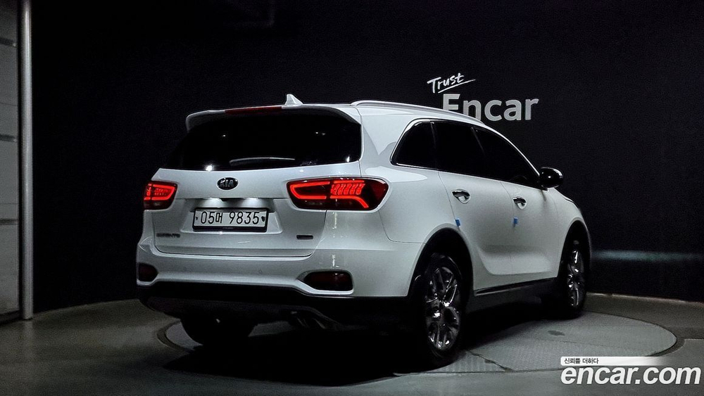 Kia The New Sorento Дизель 2.0 2WD (08.2019)