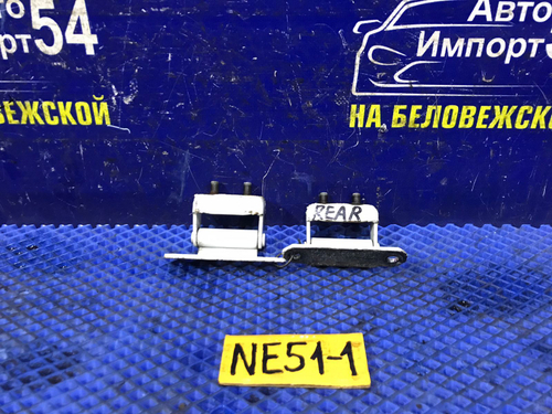 Петля багажника NISSAN ELGRAND 2005