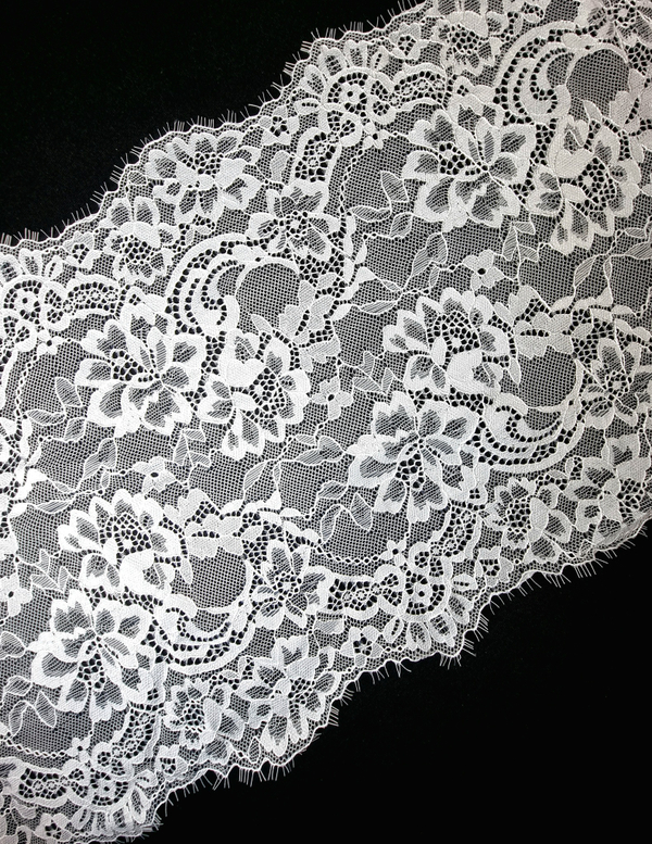 Кружево неэластичное белое с ресничками К052