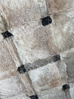 Ковер прямоугольный натуральный мех овчина, 200 х 180 см.