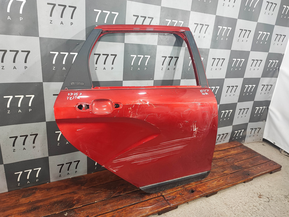 Дверь задняя правая Lada Vesta Sw Cross 15-нв Б/У Оригинал 8450102345