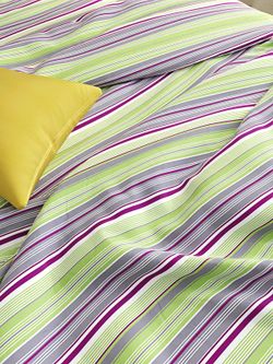 Постельное белье Сказка "Аромат сирени" 1,5-сп   наволочка 50х70 1шт Простынь  150х215 см  Пододеяльник 145х215 см