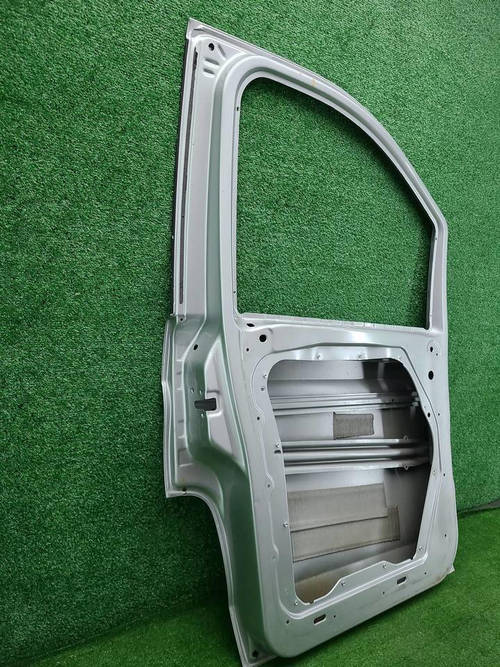 Дверь передняя левая Mercedes V w447 (2014-н.в.)