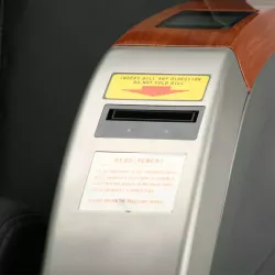 Вендинговое массажное кресло iMassage Base