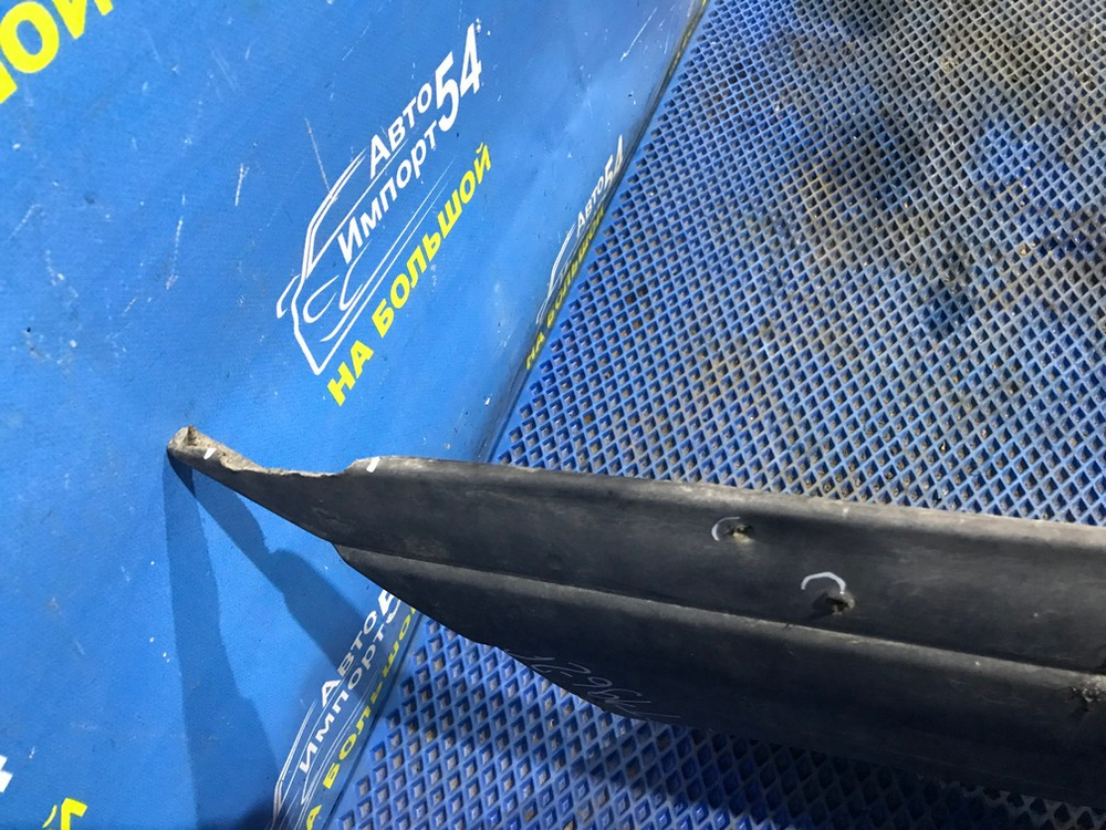 Бампер задний TOYOTA CALDINA 1996