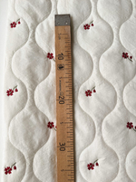 Курточная стежка Красные цветы