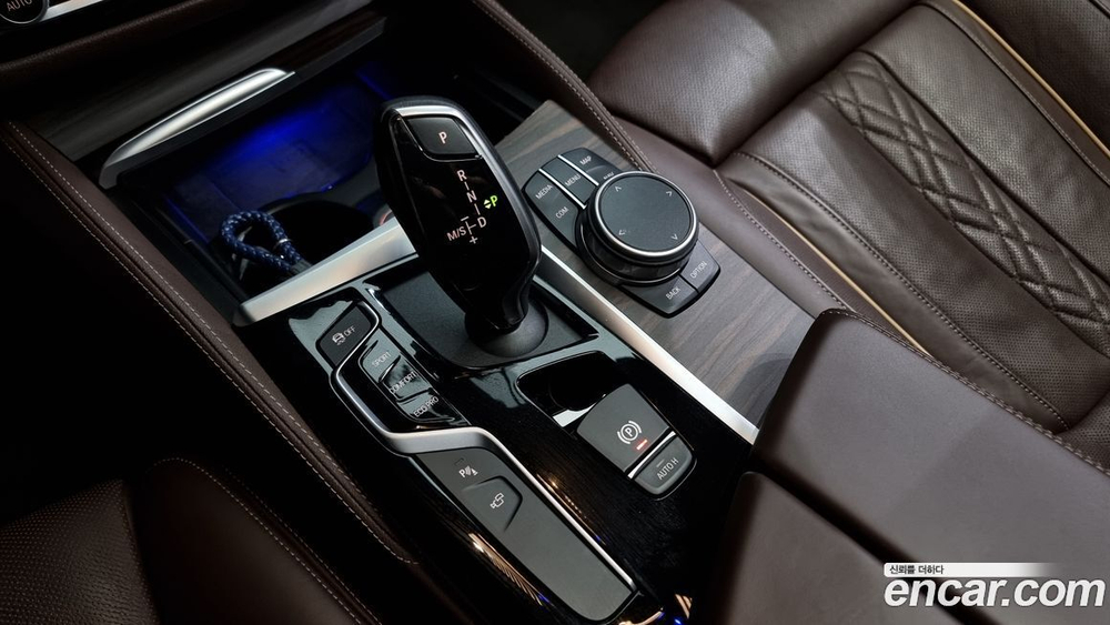 BMW 5 Series (G30) 540i xDrive Luxury Plus (09.2020)