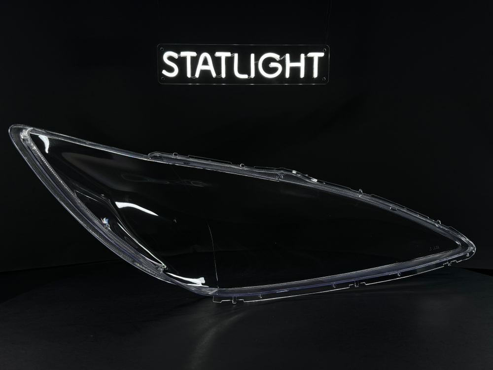 Левое стекло фары Toyota Camry XV30 2001-2004