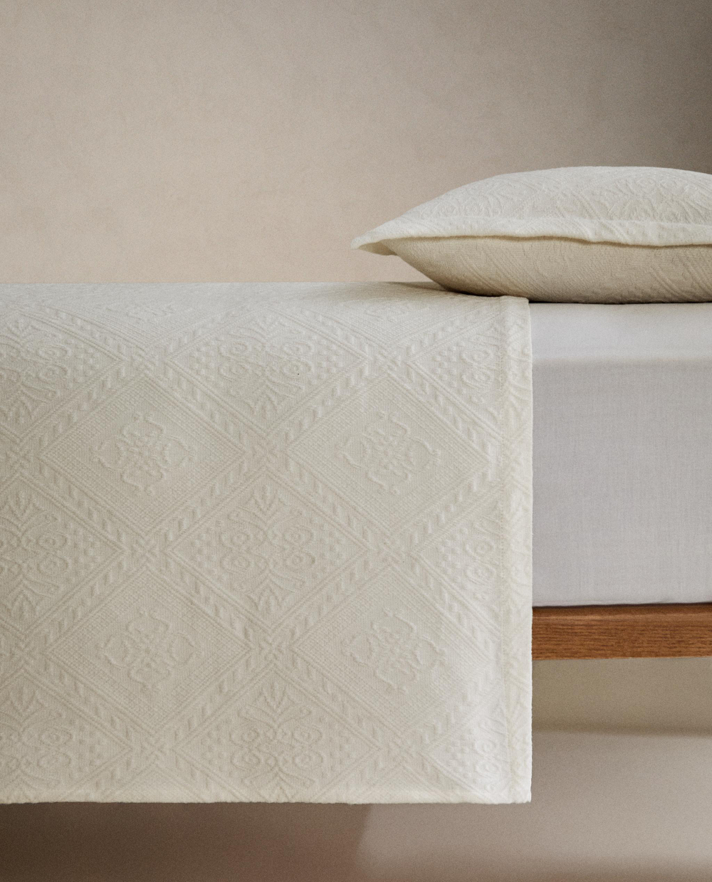 Zara Home покрывало из хлопка, бежевый · 1162/006