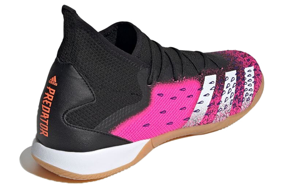 Кроссовки Adidas
