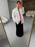 Жакет со спущенным плечом молочный