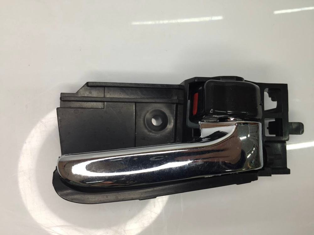 Ручка двери внутренняя ПРАВАЯ B6105400B28 Lifan Solano, Solano New