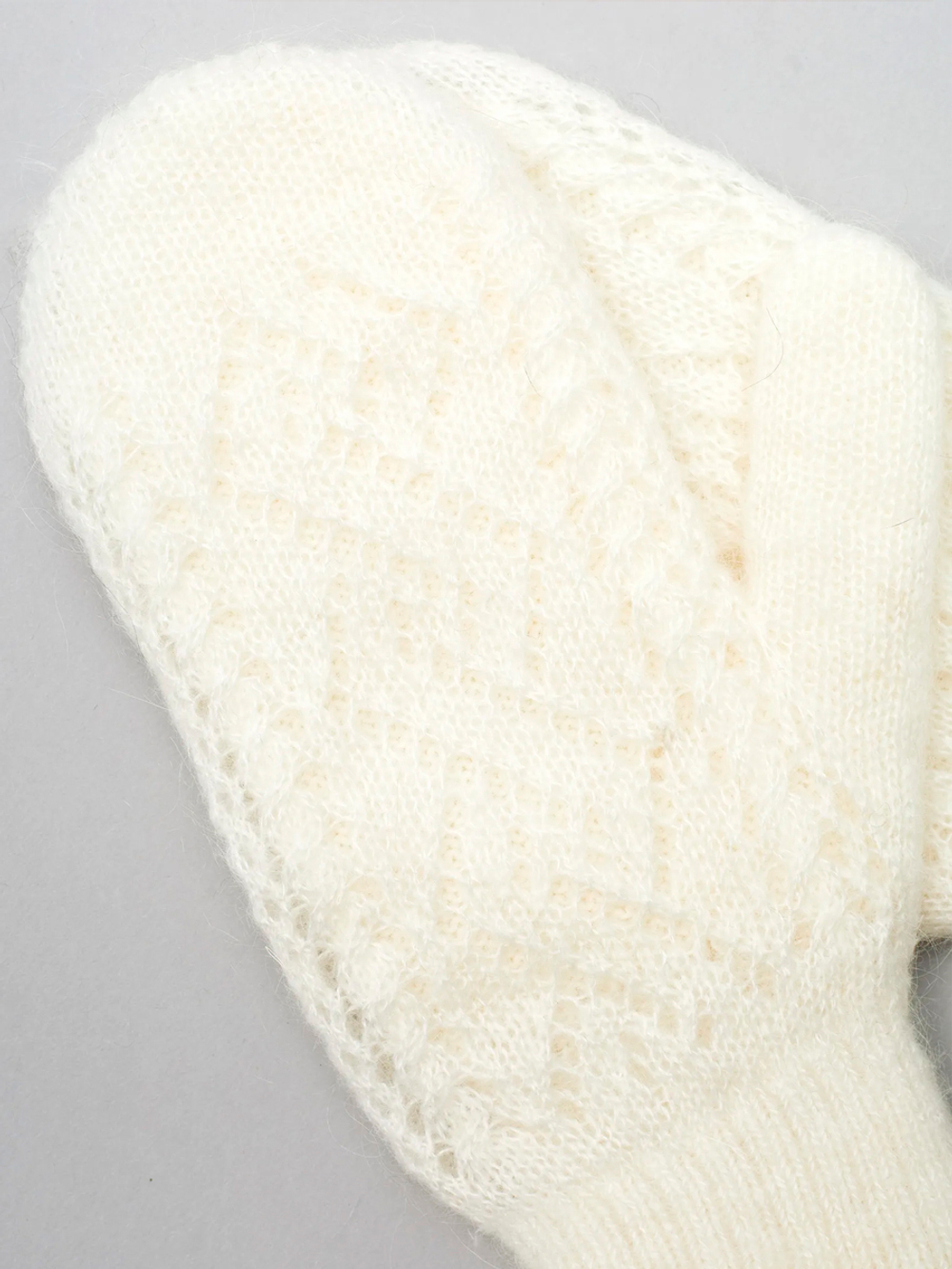 Варежки В036-02 экрю