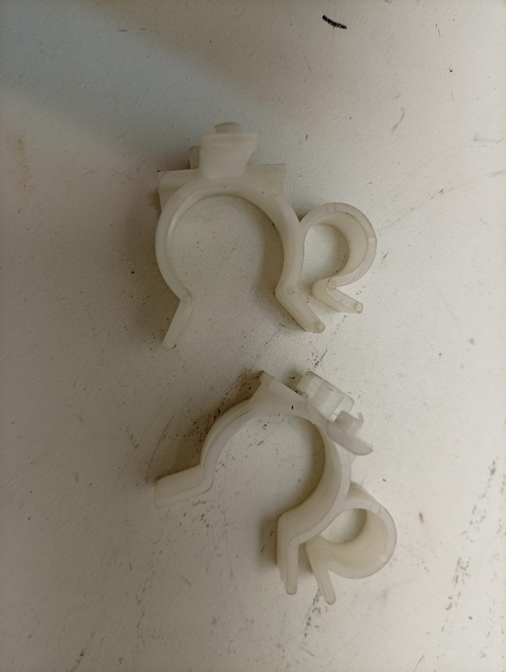 WHB1038 кт29 Пластиковый крепеж, заглушки для стиральной машины Hansa б/у