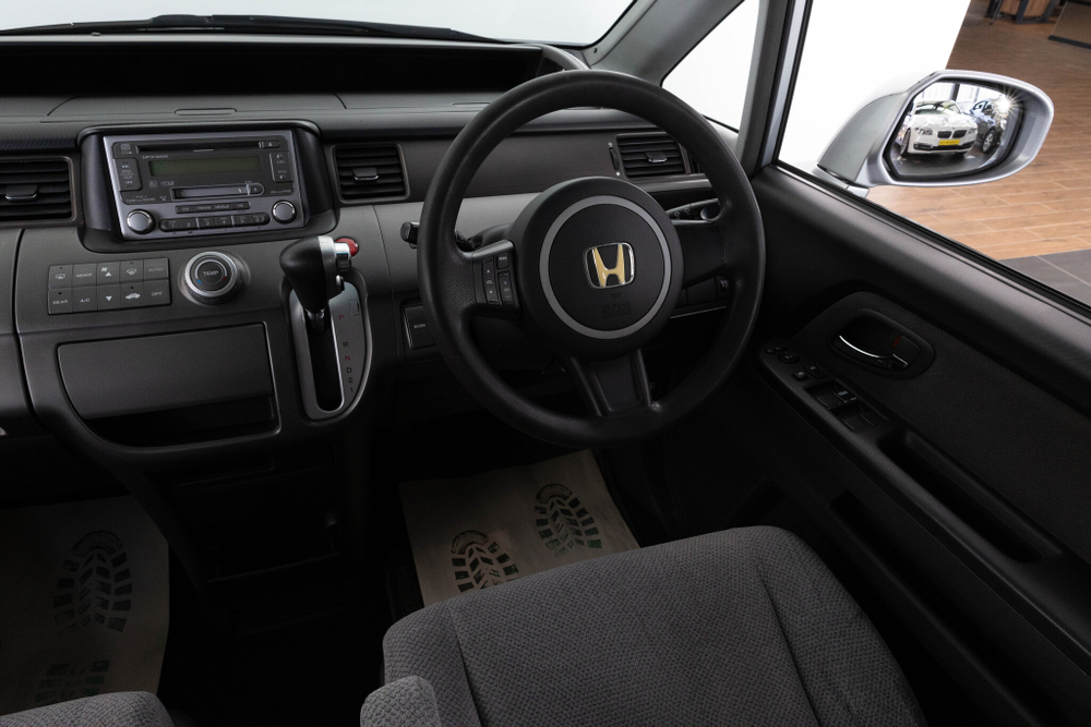 Honda Stepwgn, 2012 год
