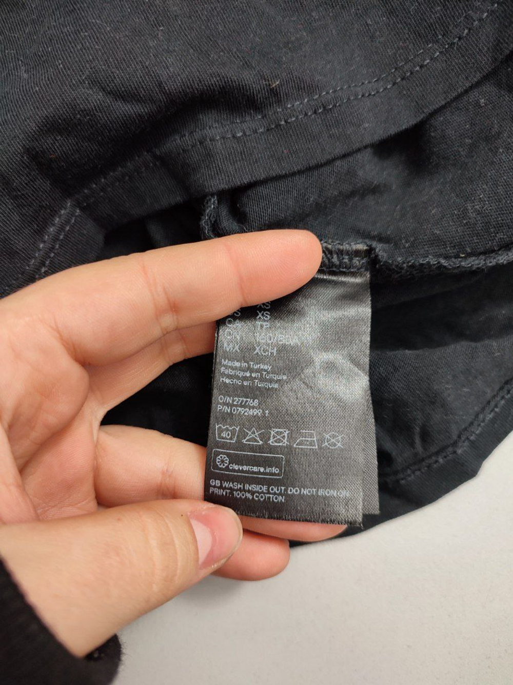 Футболка H&M с надписью 42 размер