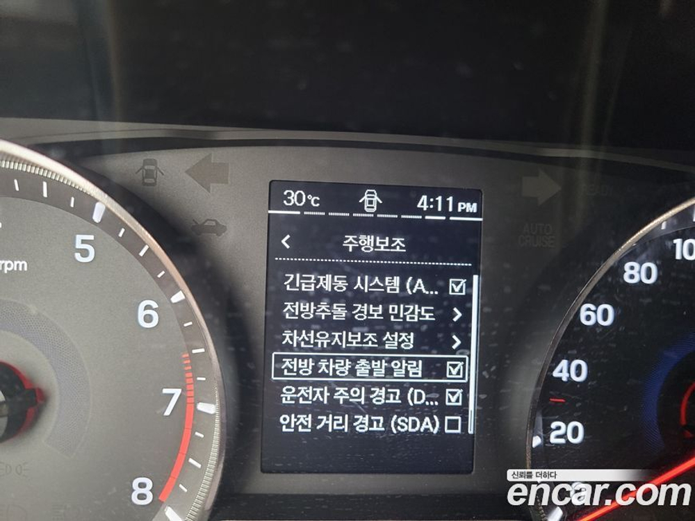 KG Mobility (Ssangyong) Very New Tivoli Бензин 1.5 2WD (06.2020)