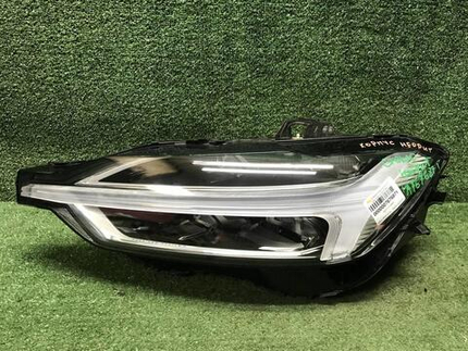 Фара левая Volvo XC60 2 (2017-2021) LED