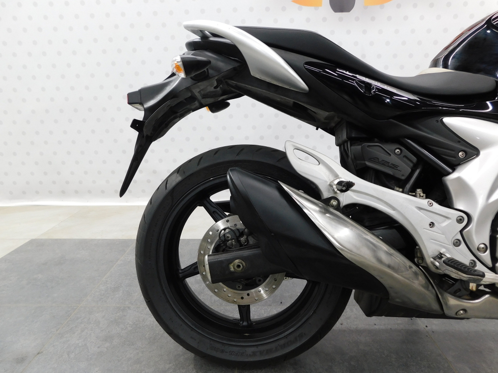 Suzuki Gladius SFV650A    2010