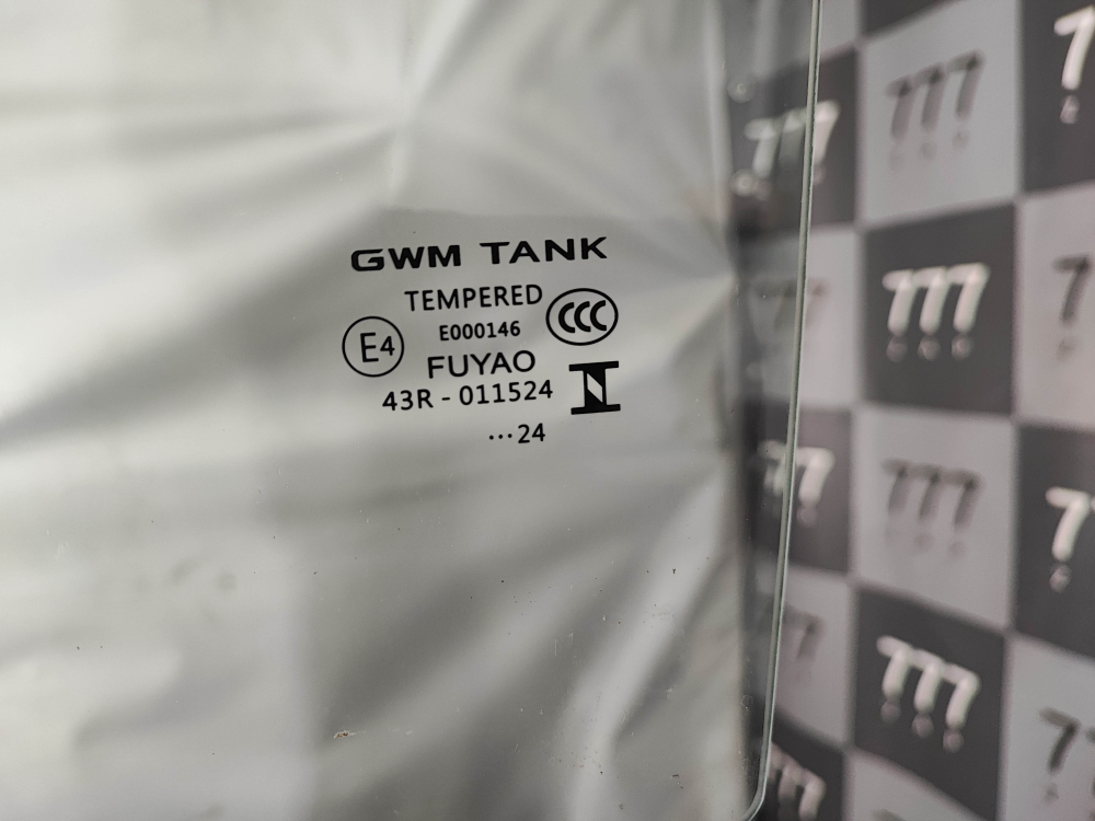 Стекло двери задней левой Tank 300 20-нв Б/У Оригинал 6203101XKM14A