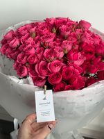 Букет моно из кустовых роз 25 шт