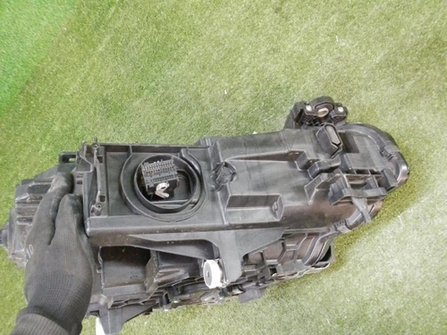Фара левая BMW 8er G14 G15 G16 (2018-2022) Laser