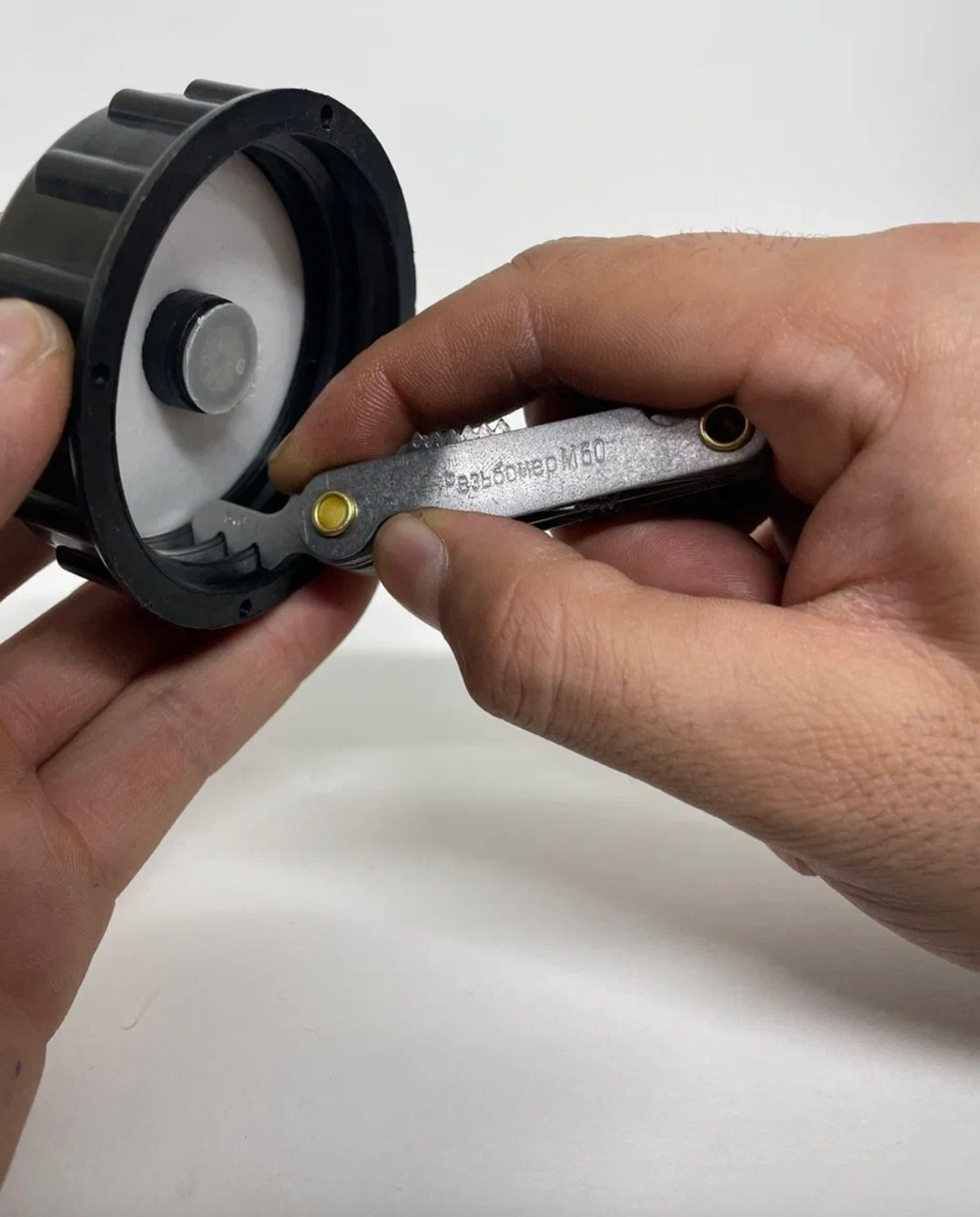 Крышка топливного бака для автономного отопителя, с резьбой 60 x 4.5 мм, цвет черный (1 шт.)