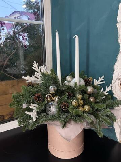 Новогодняя композиция со свечами