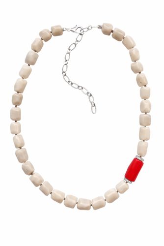 Бусы из коралла