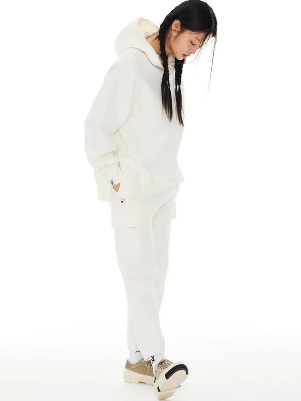 Брюки-джоггеры с надписями