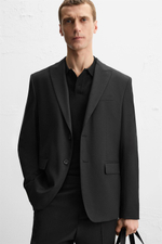 Костюмный блейзер slim fit