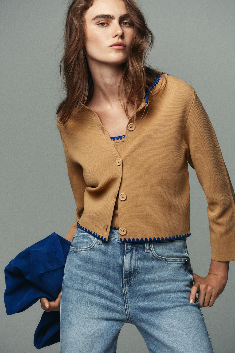 ZARA КАРДИГАН С КОНТРАСТНОЙ ВЫШИВКОЙ, МЯГКИЙ КАШТАНОВЫЙ