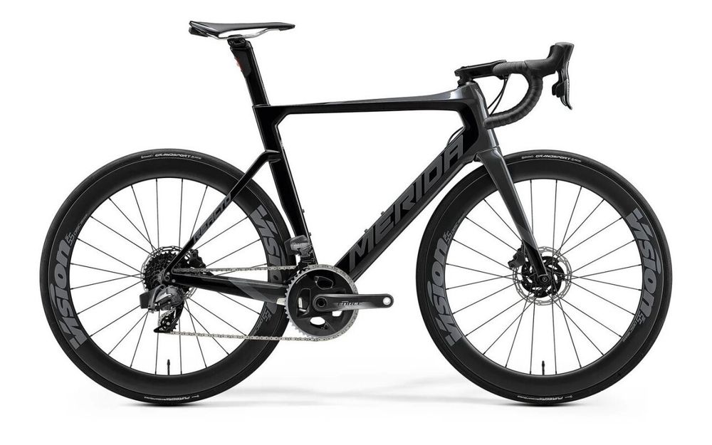 Шоссейный велосипед Merida Reacto Disc Force-Edition (2020) Шоссейный велосипед Merida Reacto Disc Force-Edition (2020)