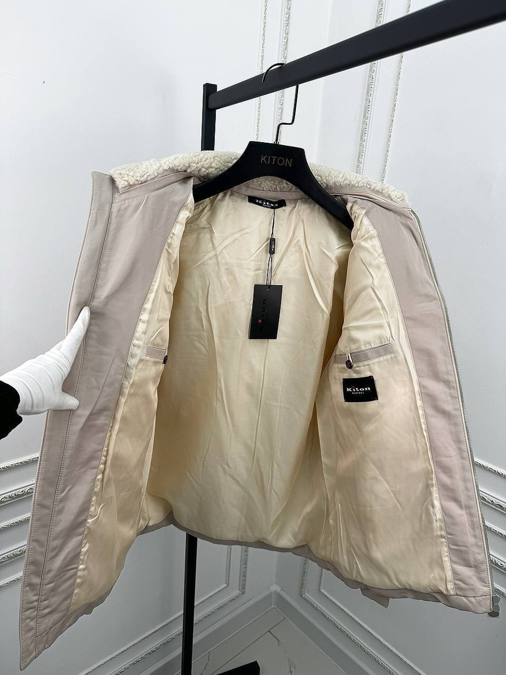 Пуховик Kiton