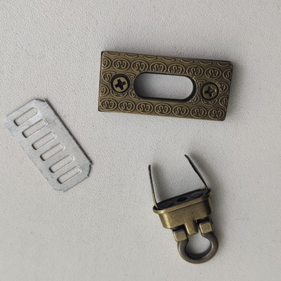 Замок вертушка на винтах Петелька Антик