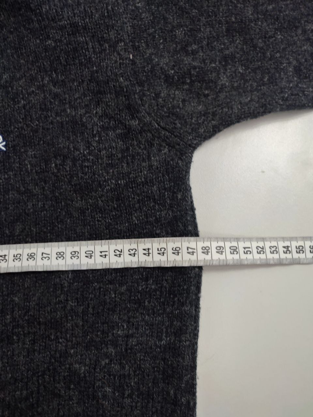 Джемпер Benetton практичный 44 размер