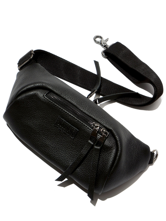 Кожаная сумка на пояс