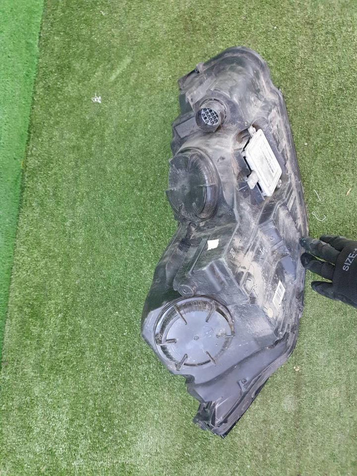 Фара левая Jaguar F-PACE (2016-2020) ксенон