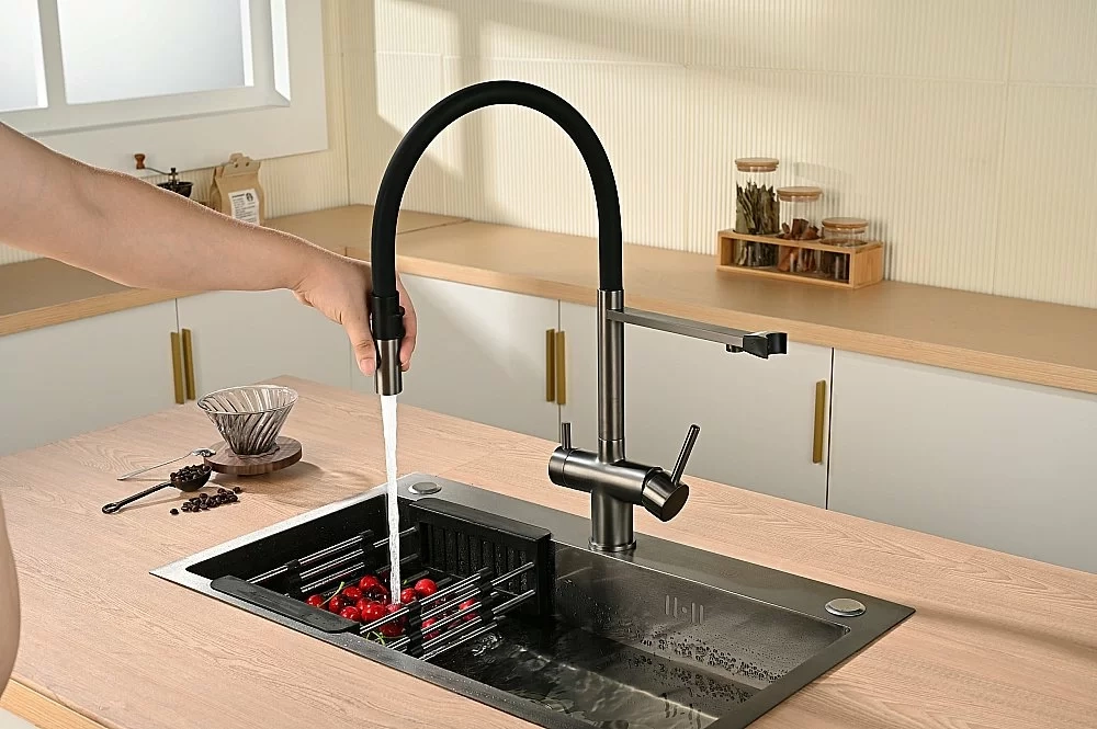 Смеситель для кухни Vincea VKF-120GM вороненая сталь