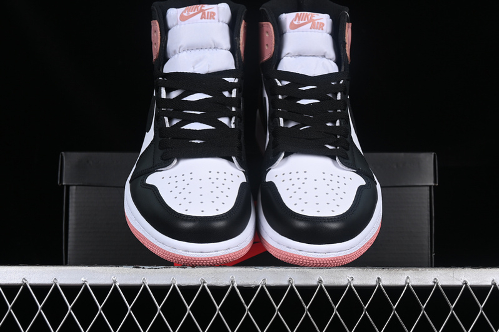 Air Jordan 1 Retro High Rust Pink