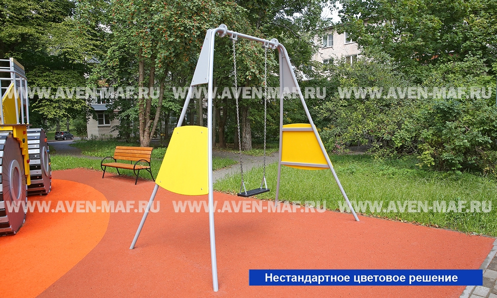 Качели маятниковые с цепным подвесом