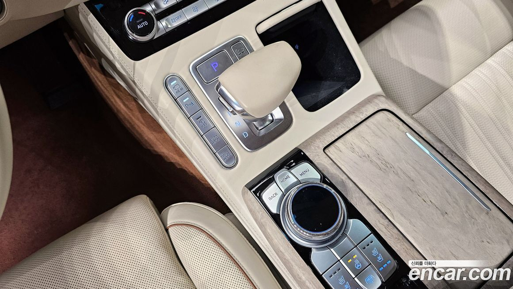 Genesis G90 3.3 T AWD (01.2021)
