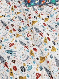 Простынь на резинке Сказка "Alien" 90х200 см,бязь