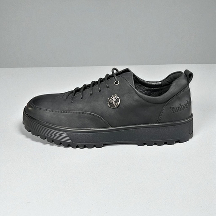 Timberland Low • Black