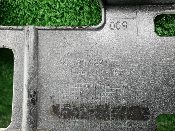 Бампер передний VW Passat CC (2008-2012)