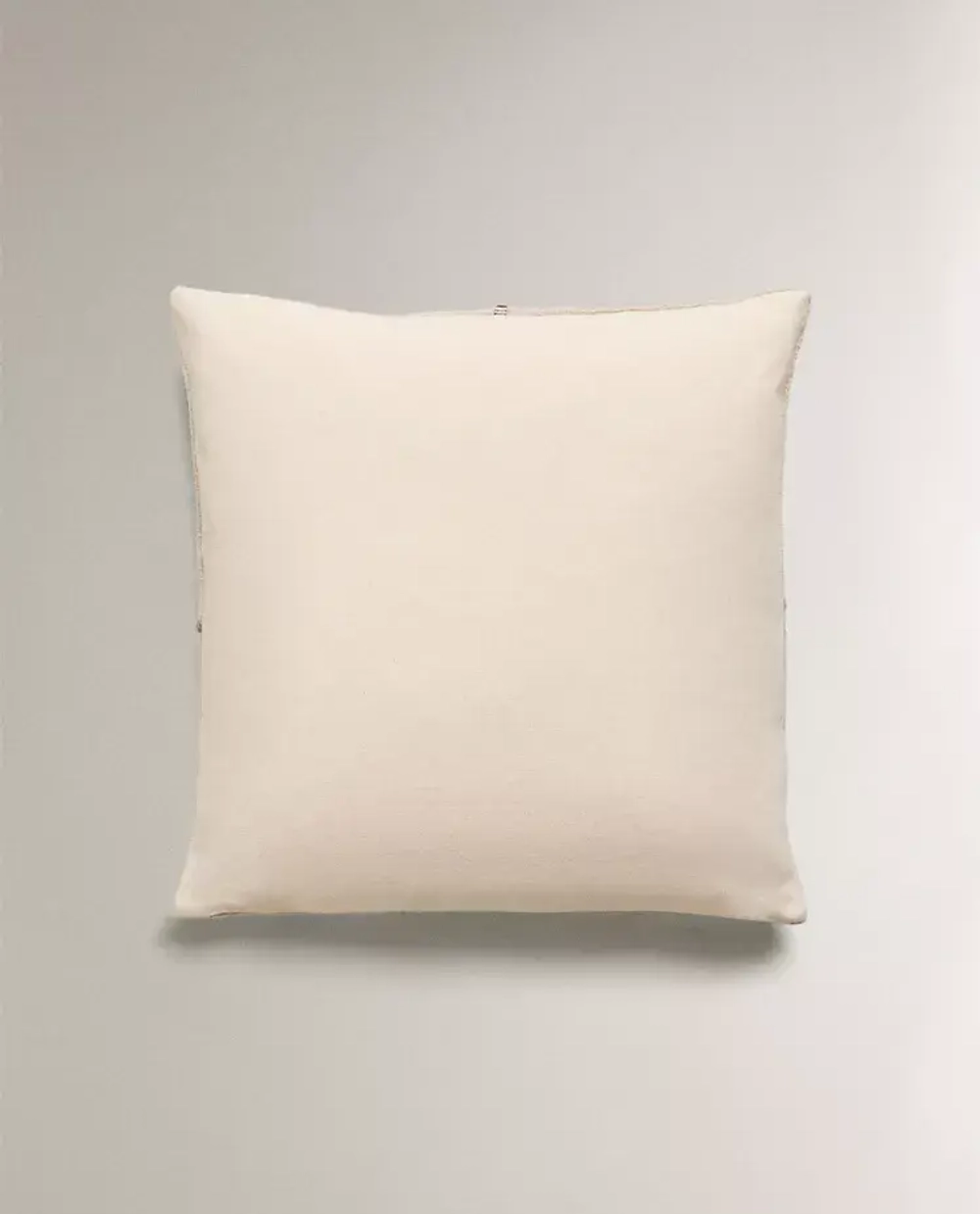 ZARA HOME НАВОЛОЧКА ДЛЯ ДЕКОРАТИВНОЙ ПОДУШКИ С КОНТРАСТНОЙ ЛИНИЕЙ, СВЕТЛО-БЕЖЕВЫЙ