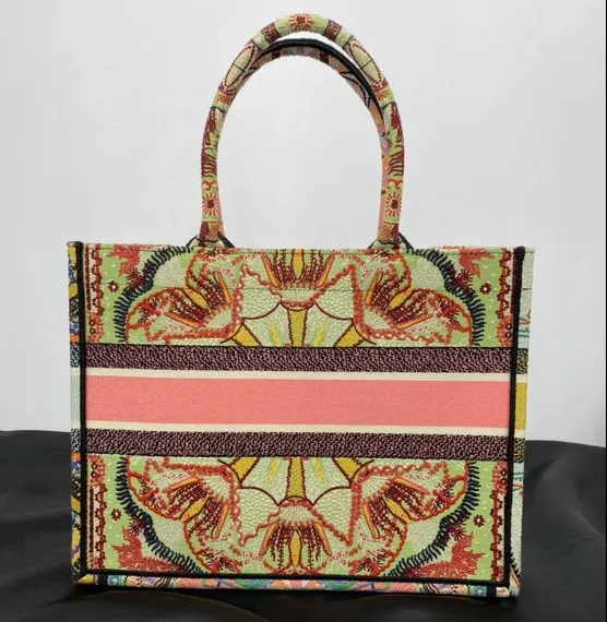 Сумка Dior Book Tote салатовый/зеленый