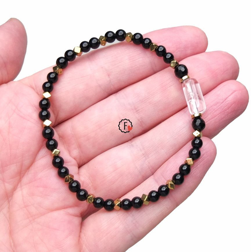 Чёрный тонкий браслет с позолоченными вставками