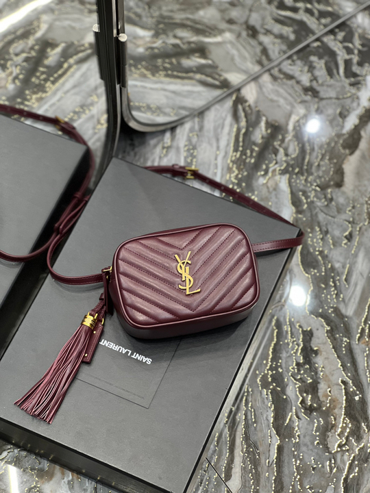Saint Laurent Lou Belt Bag